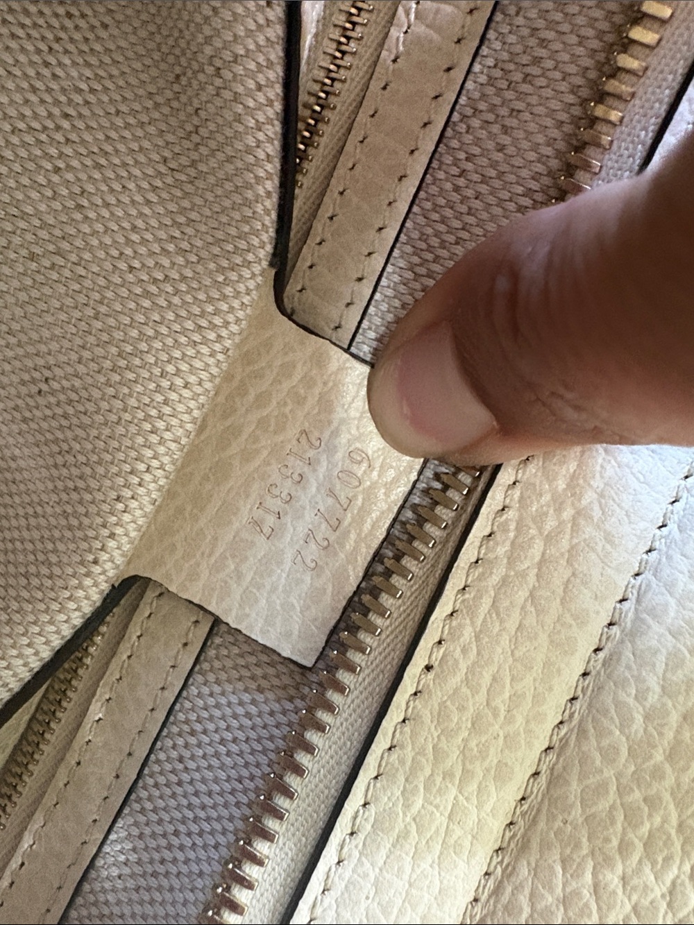 Gucci Soho Pebbled Leather Top-Handle Satchel NEW - Picture 10 of 10